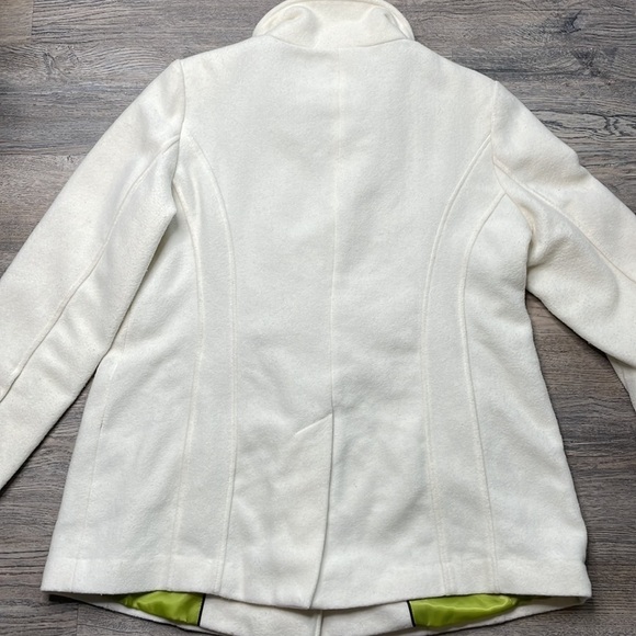 Steve Madden Women’s Cream Wool Blend Pear Coat, size large - Picture 13 of 14